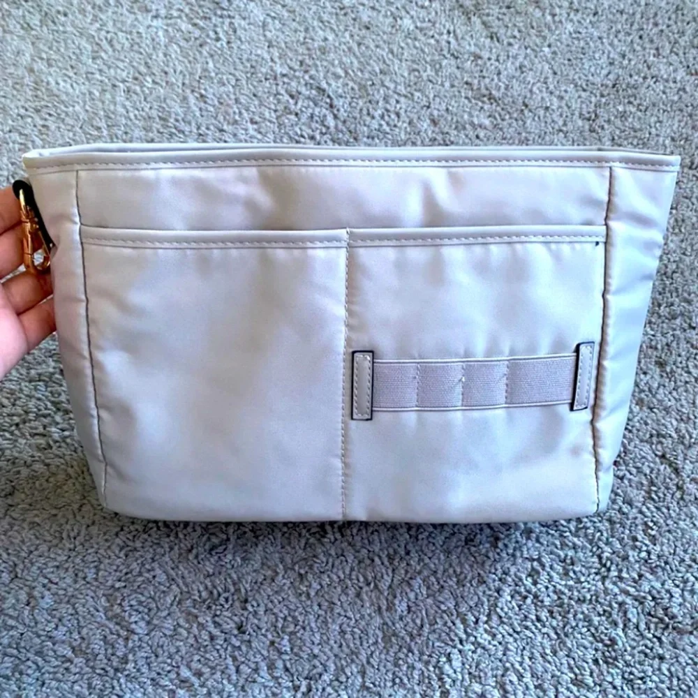 🤍A New Day Tote Insert